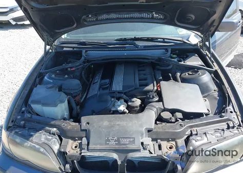 2002 BMW 325Xi из США, поврежденный, VIN WBAEU33422PF58081